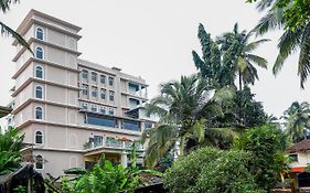 The Avenue Grand