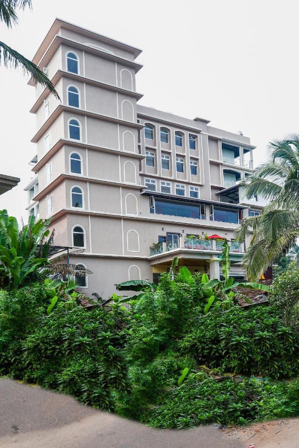 The Avenue Grand Hotel Calangute Exterior photo