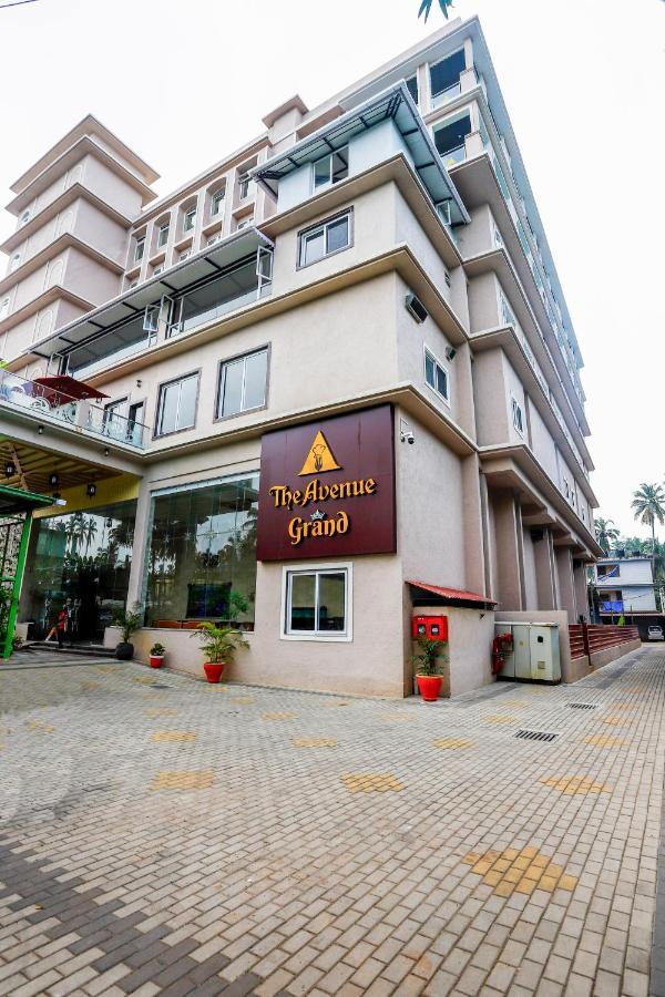 The Avenue Grand Hotel Calangute Exterior photo