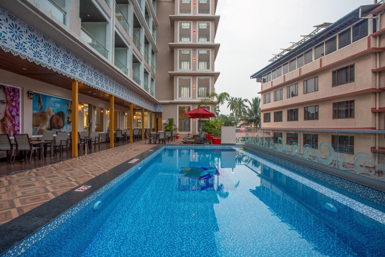 The Avenue Grand Hotel Calangute Exterior photo
