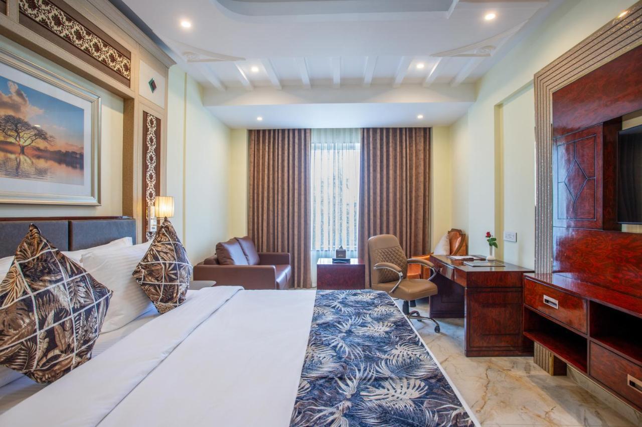 The Avenue Grand Hotel Calangute Exterior photo