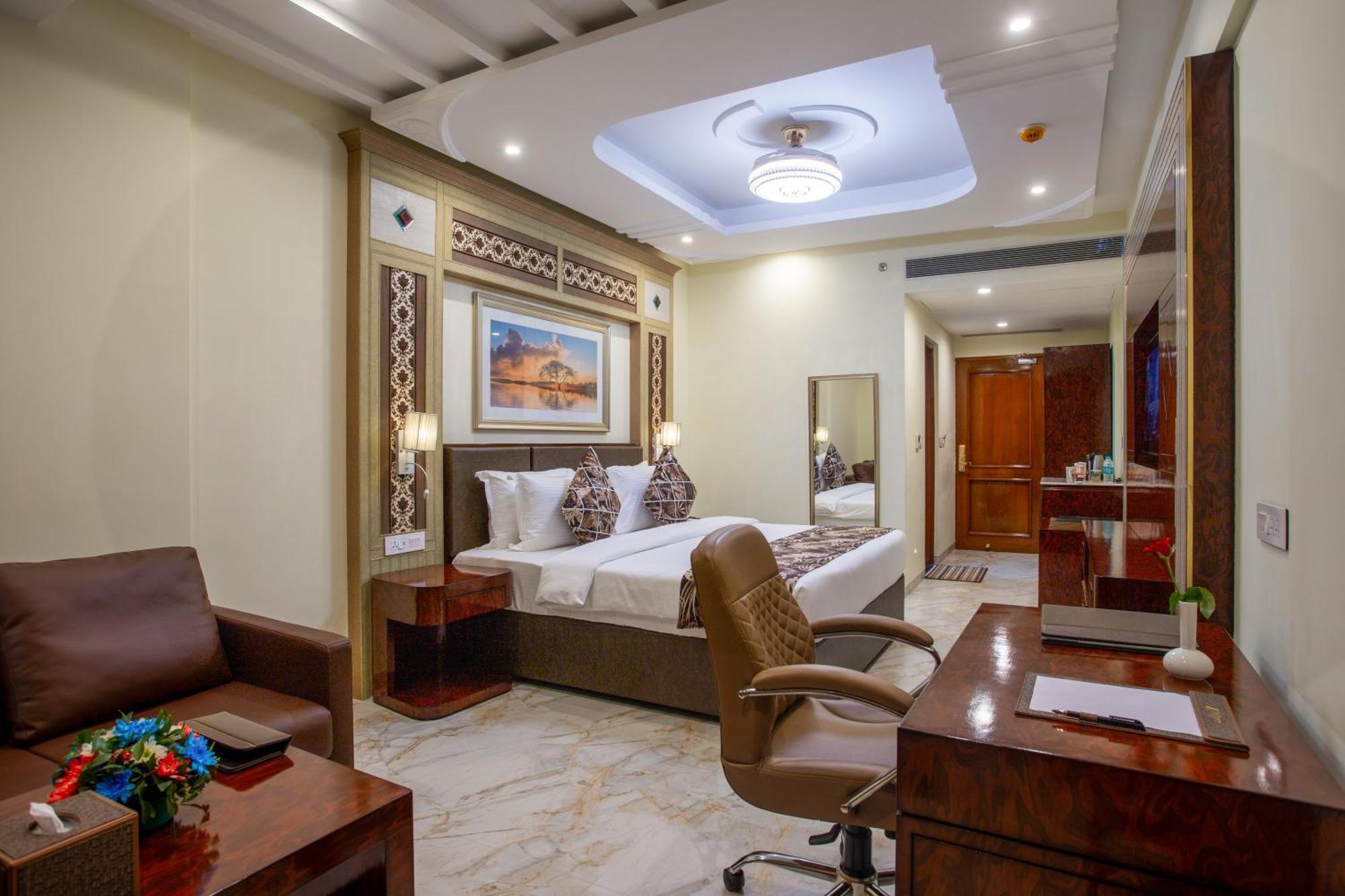 The Avenue Grand Hotel Calangute Exterior photo