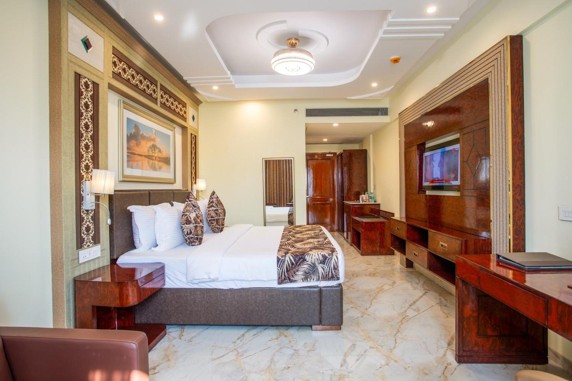 The Avenue Grand Hotel Calangute Exterior photo