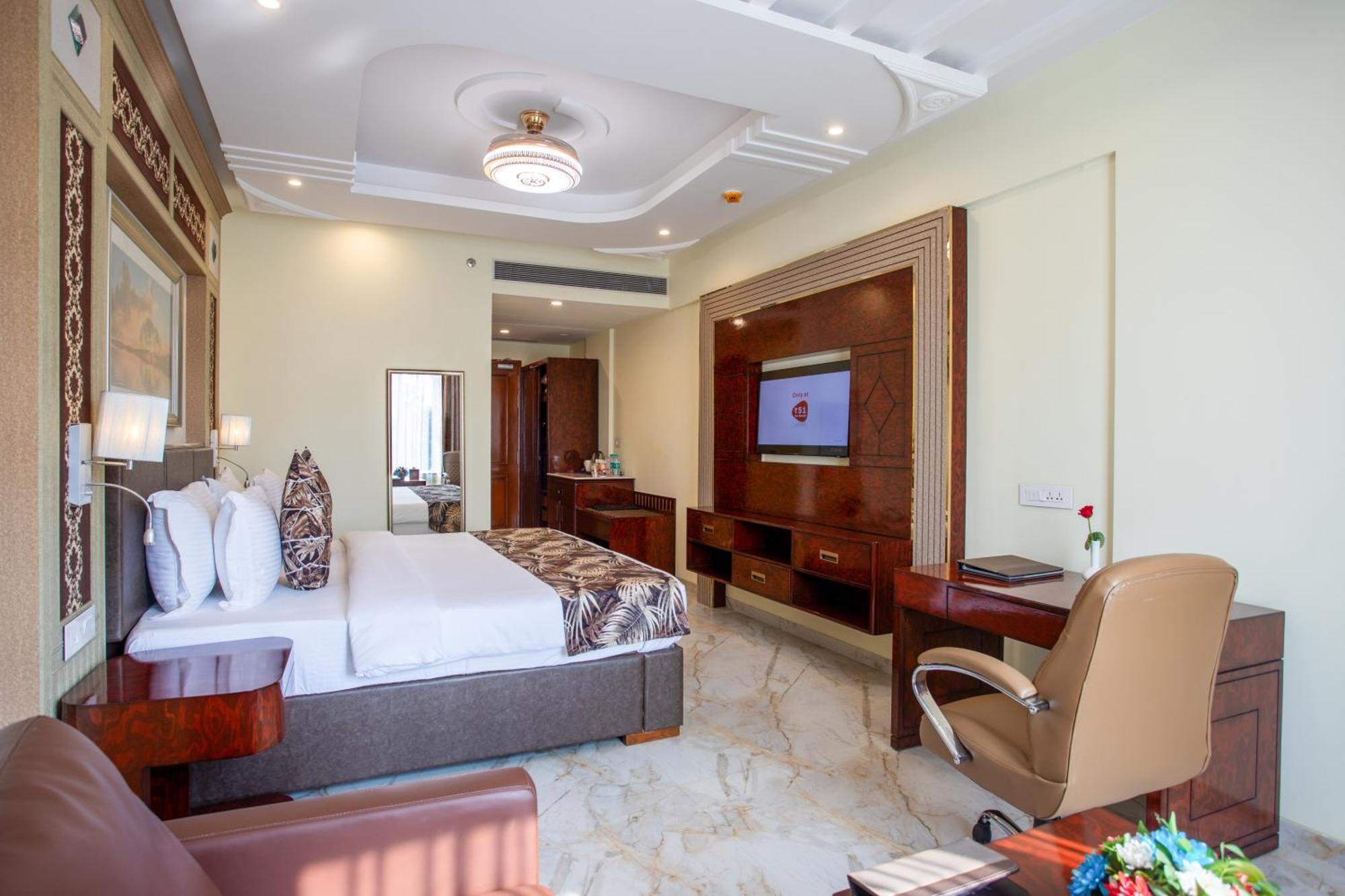 The Avenue Grand Hotel Calangute Exterior photo