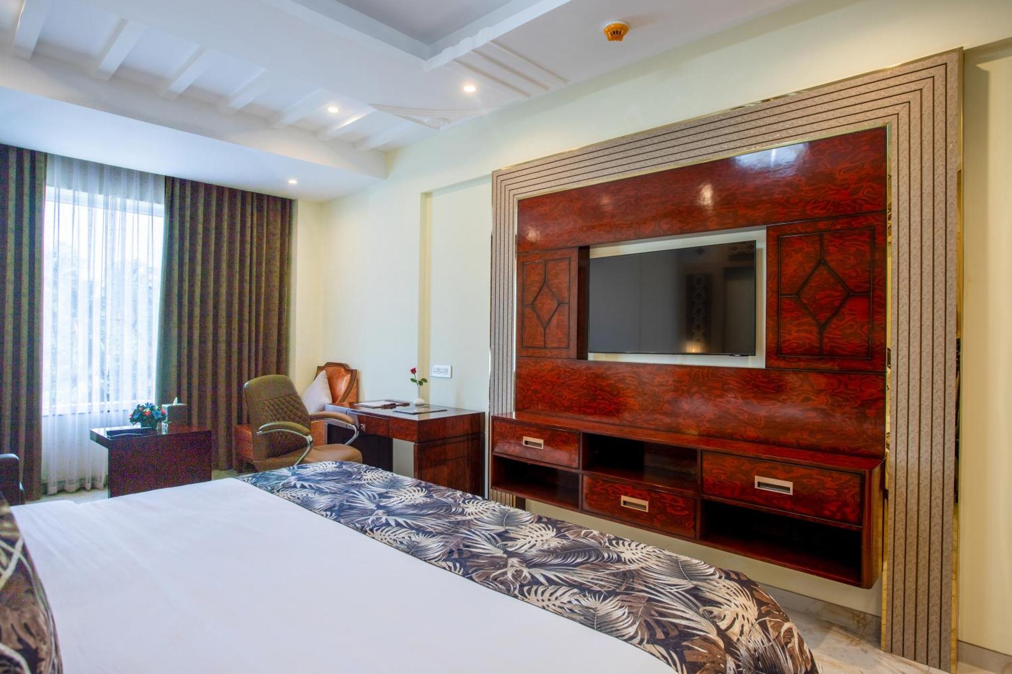 The Avenue Grand Hotel Calangute Exterior photo