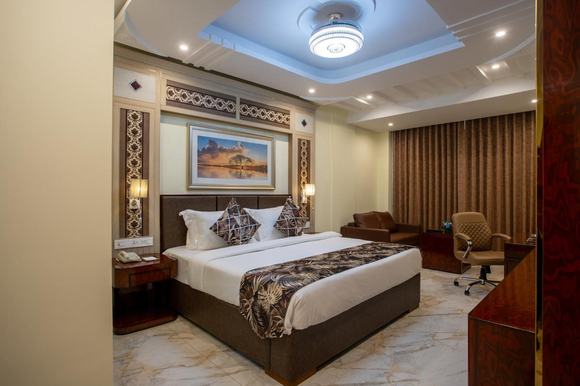 The Avenue Grand Hotel Calangute Exterior photo