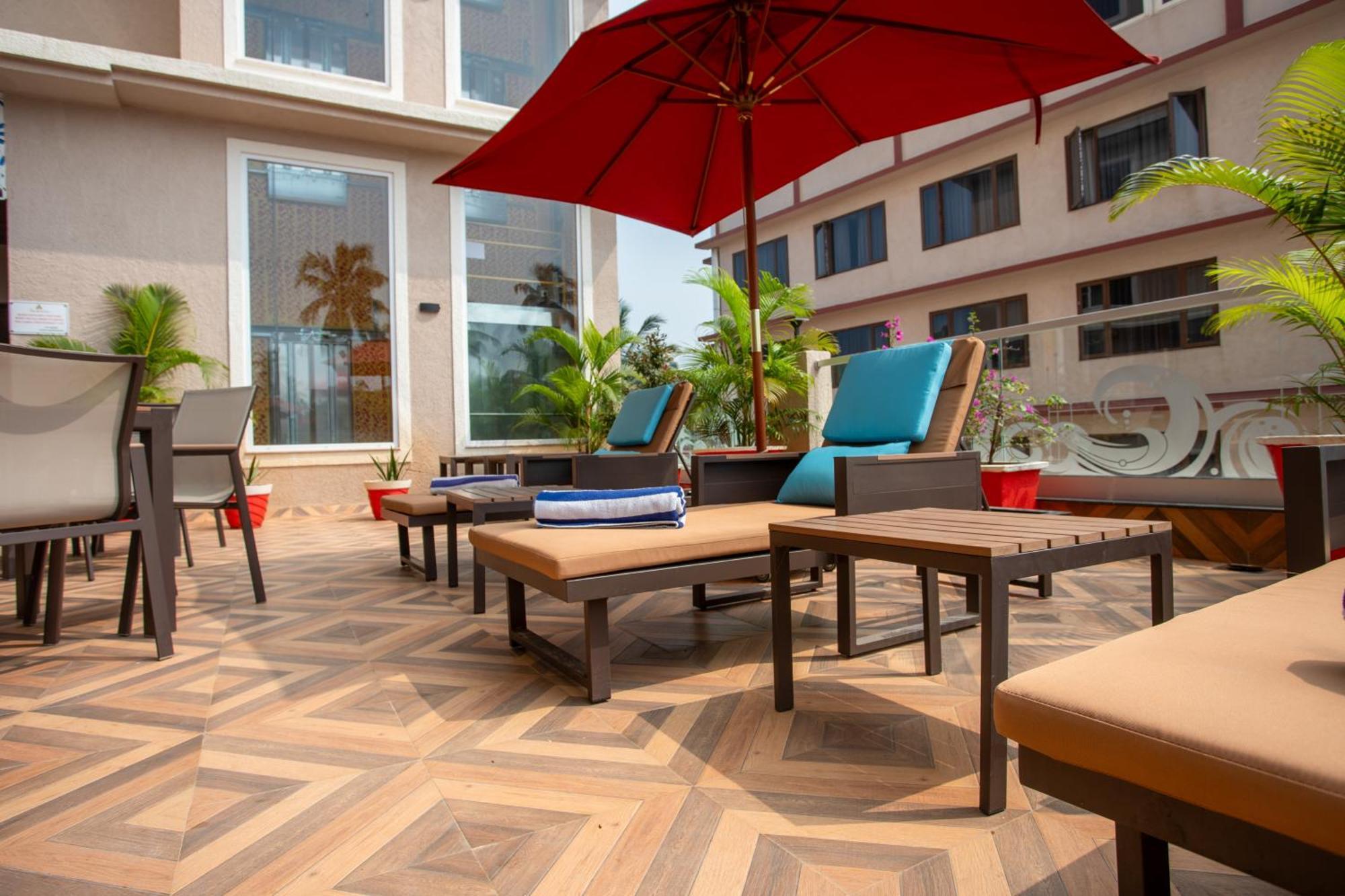 The Avenue Grand Hotel Calangute Exterior photo