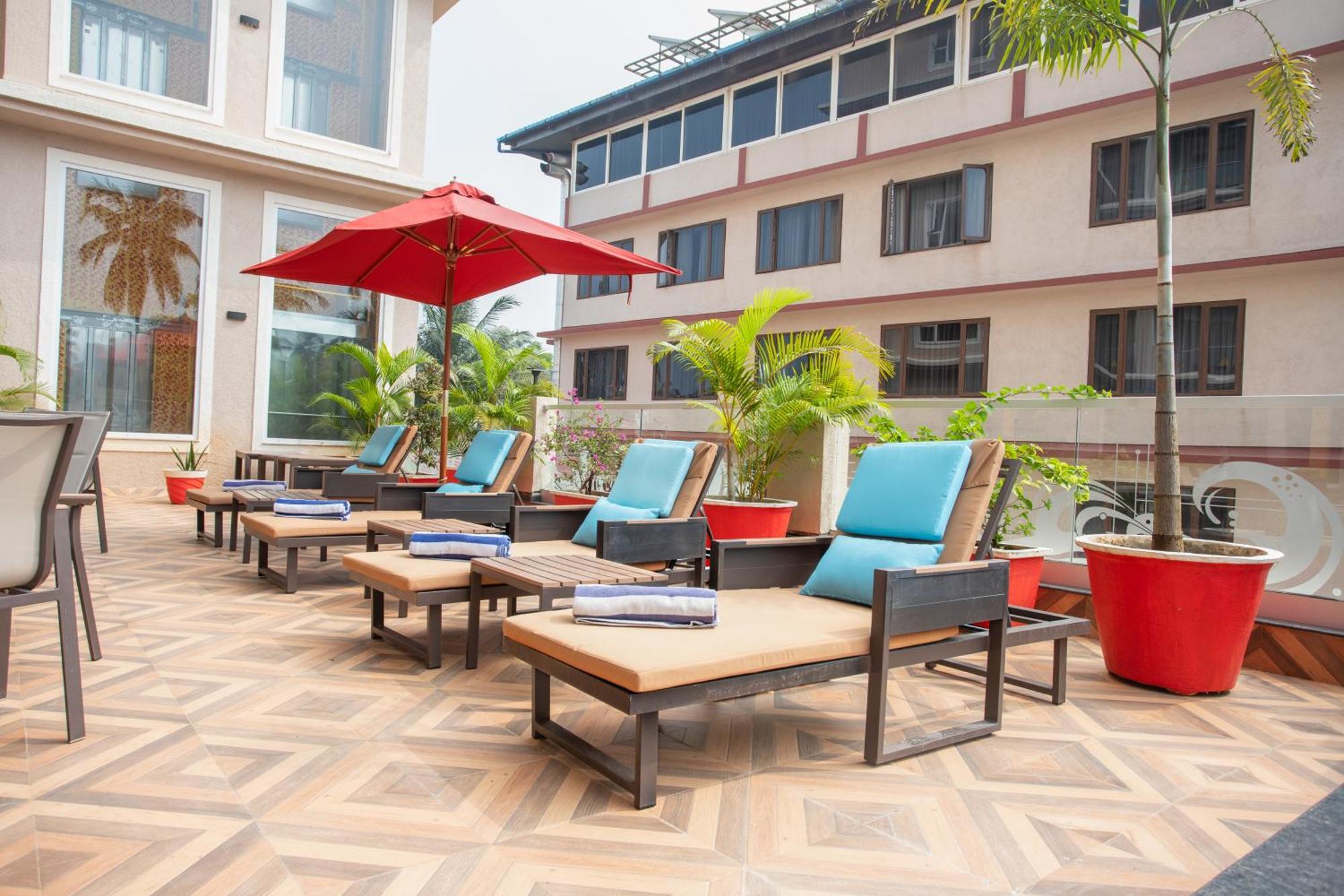 The Avenue Grand Hotel Calangute Exterior photo