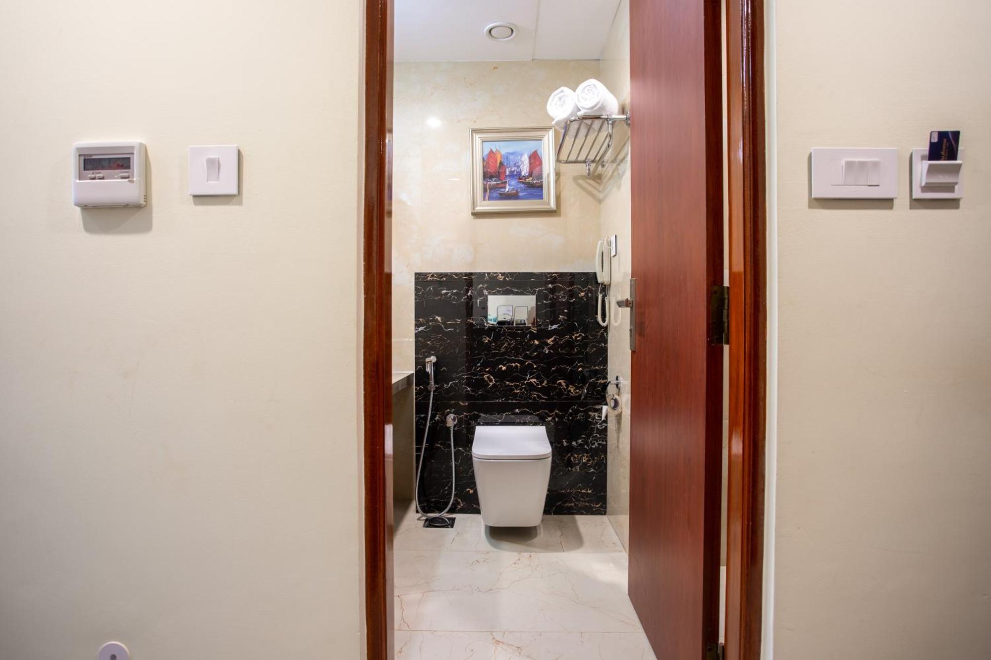 The Avenue Grand Hotel Calangute Room photo